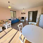 Vip In Διαμέρισμα