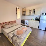 Vip In *